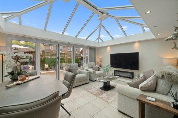 Fernbank Drive, Netherton