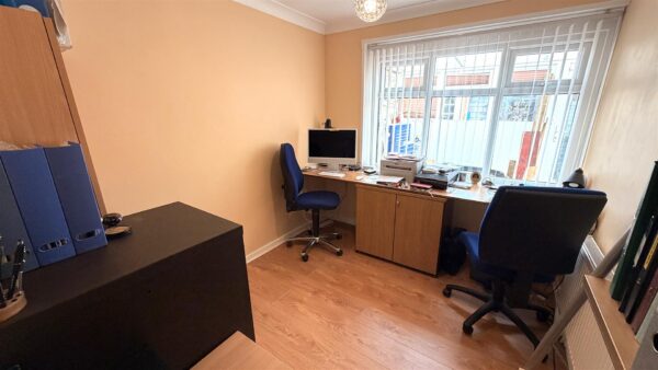 Mount Crescent, North Park