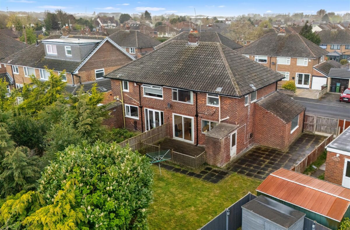 Charterhouse Drive, Aintree Village