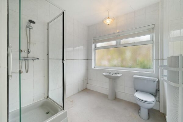 Greenwich Road, Aintree