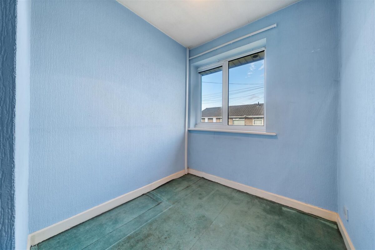 Alicia Walk, Fazakerley