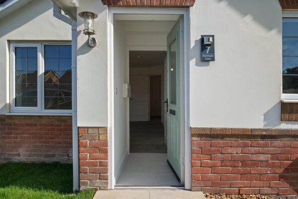 Martingale Close, Aintree Village