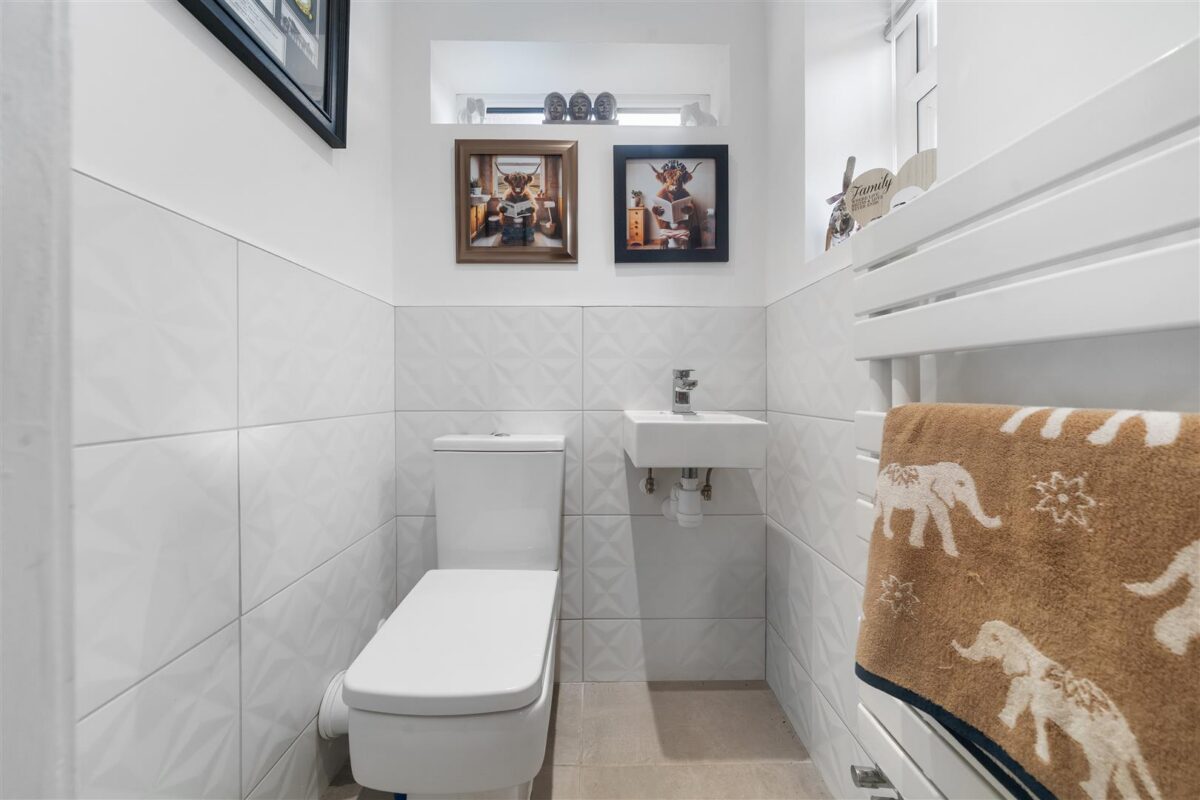 Fernbank Drive, Netherton