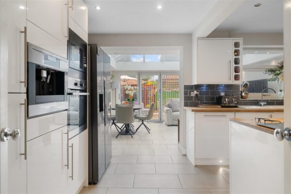 Fernbank Drive, Netherton