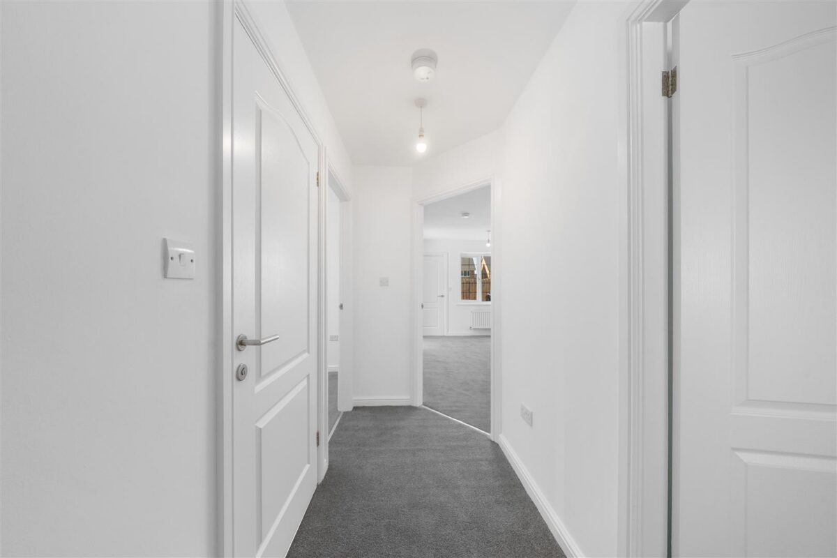 Martingale Close, Aintree Village