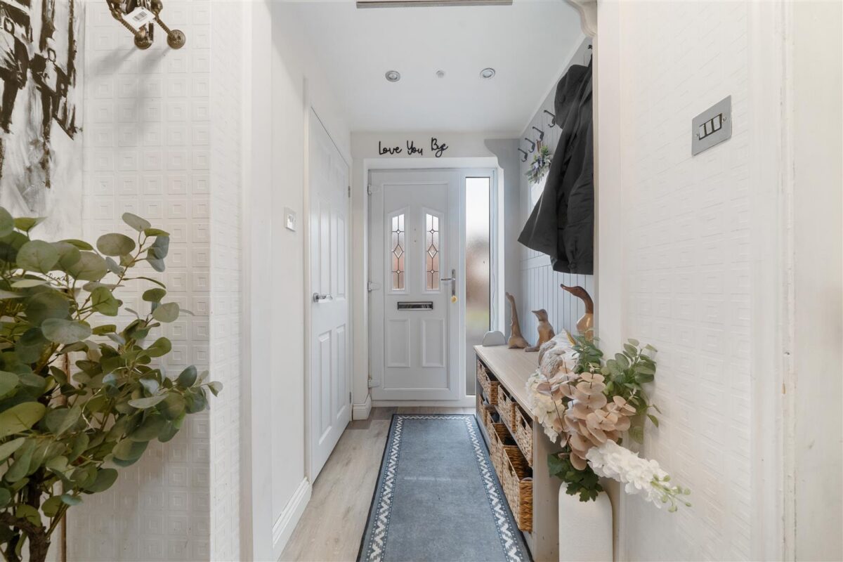 Fernbank Drive, Netherton