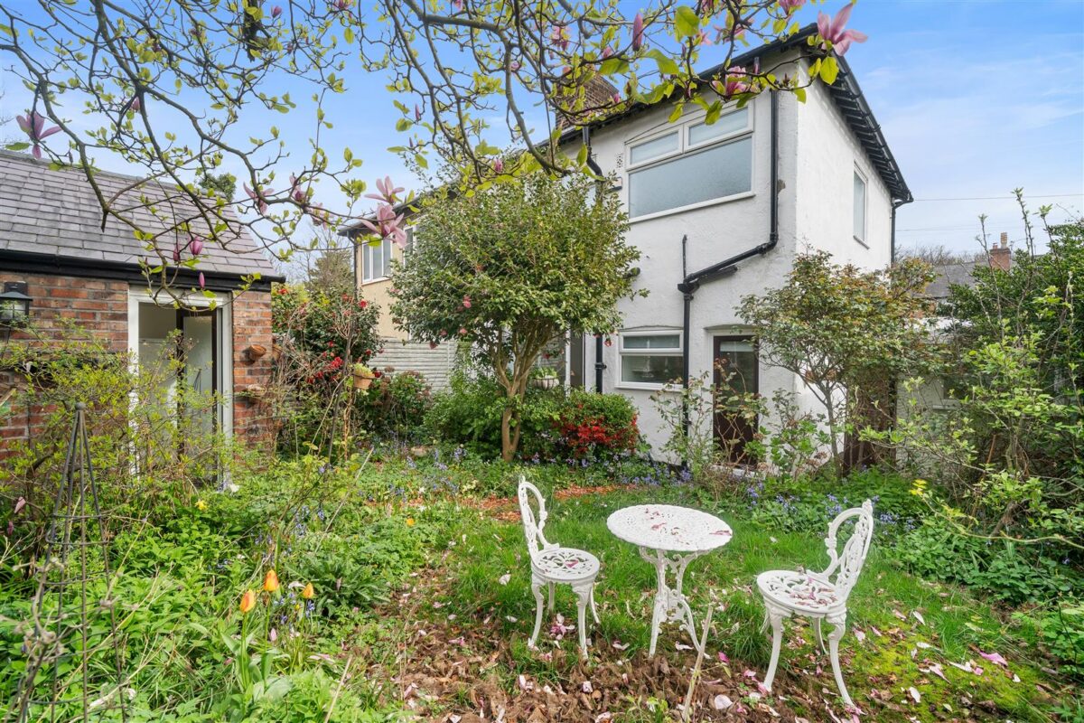 Greenwich Road, Aintree