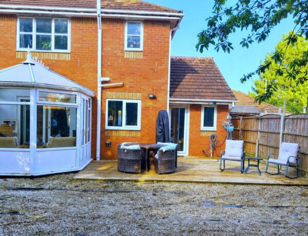 Sprig Close, Aintree