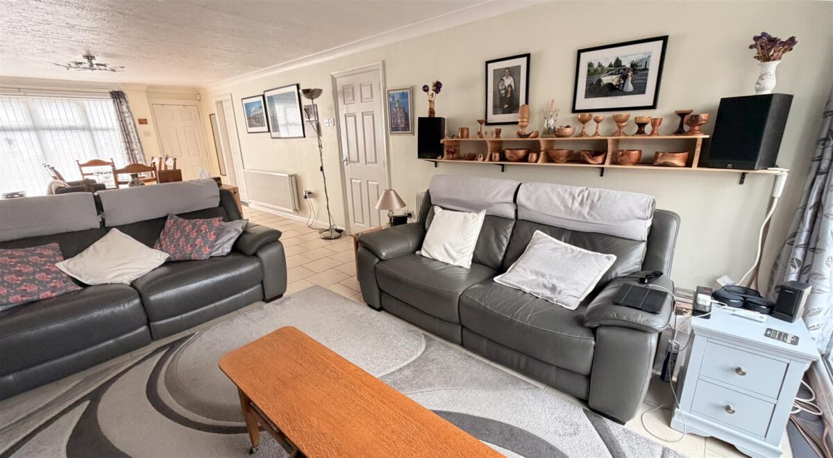 Mount Crescent, North Park