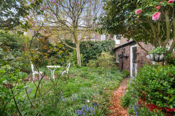 Greenwich Road, Aintree