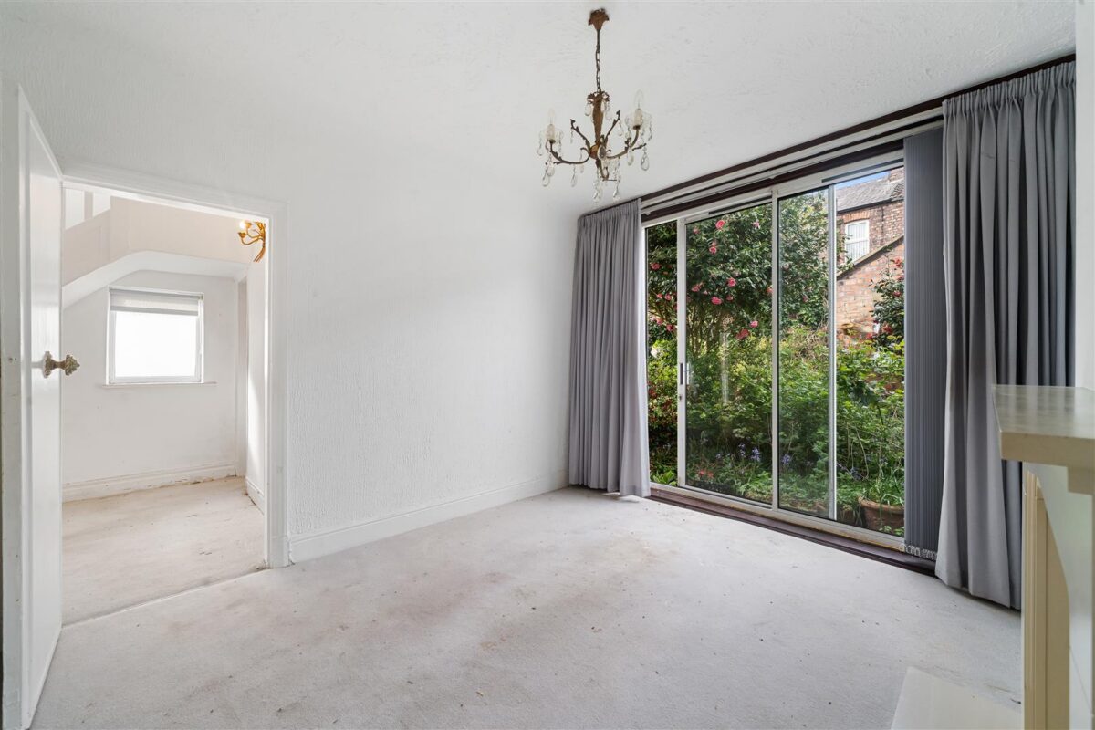 Greenwich Road, Aintree