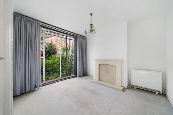 Greenwich Road, Aintree