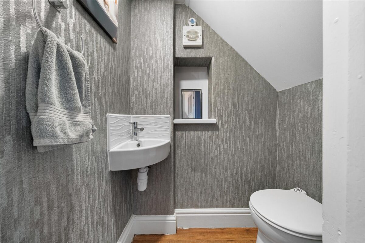 Crescent Road, Walton