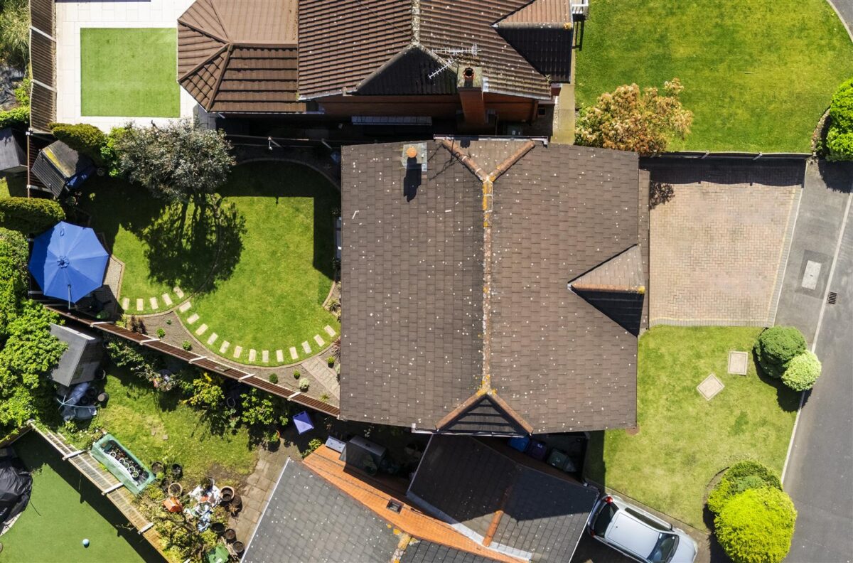 Eremon Close, Aintree