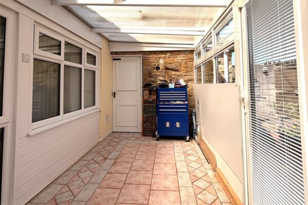 Mount Crescent, North Park