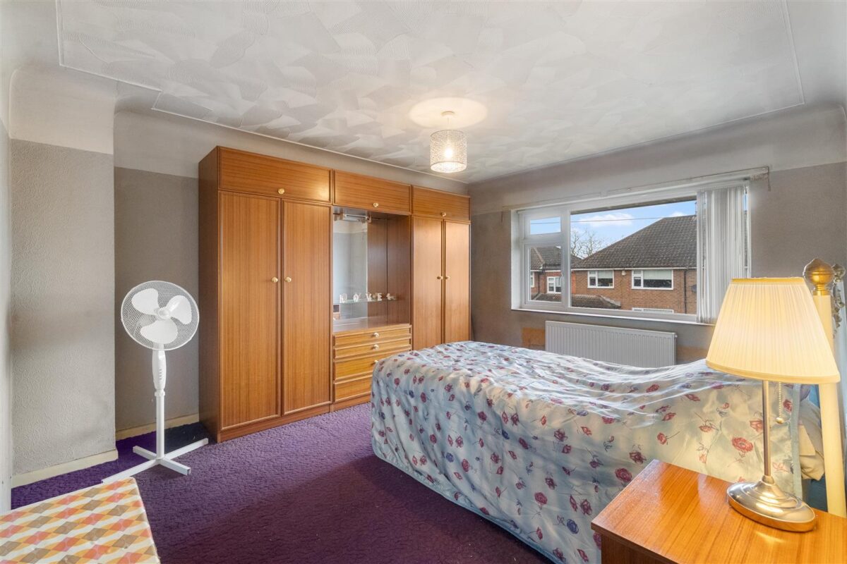 Charterhouse Drive, Aintree Village