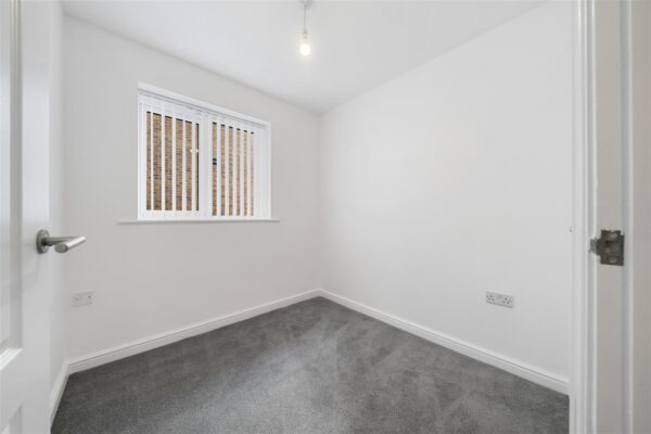 Martingale Close, Aintree Village