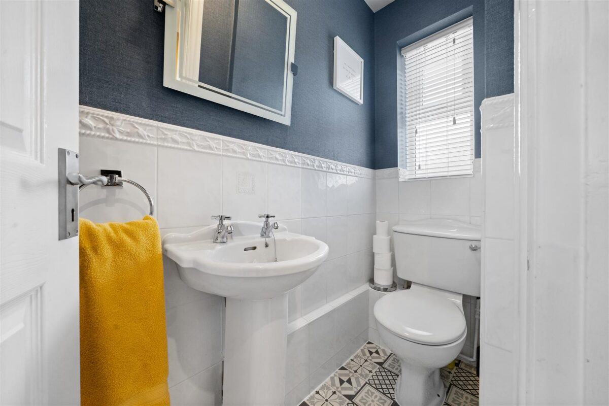 Eremon Close, Aintree