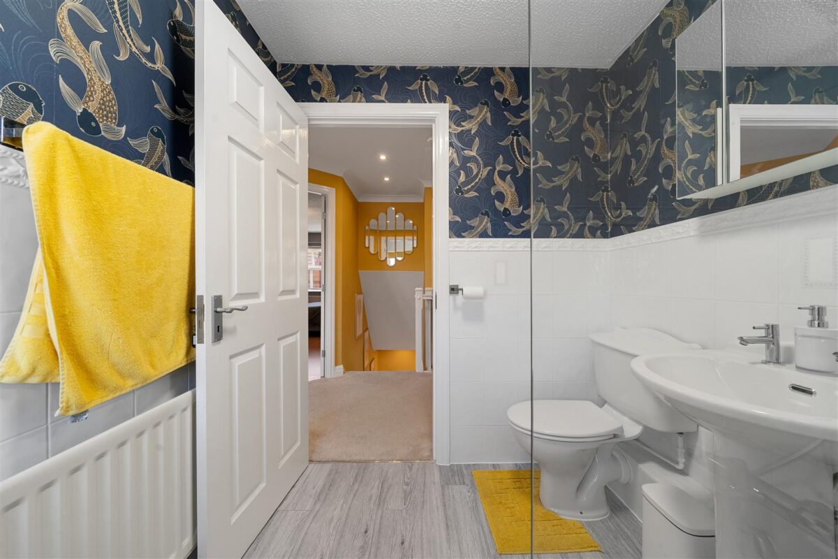 Eremon Close, Aintree