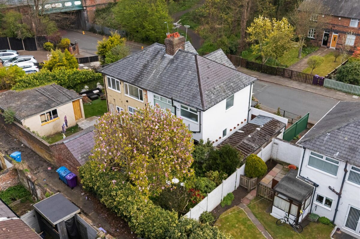 Greenwich Road, Aintree