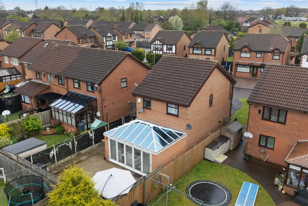 Fernbank Drive, Netherton