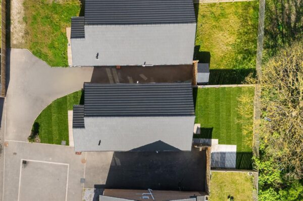 Martingale Close, Aintree Village