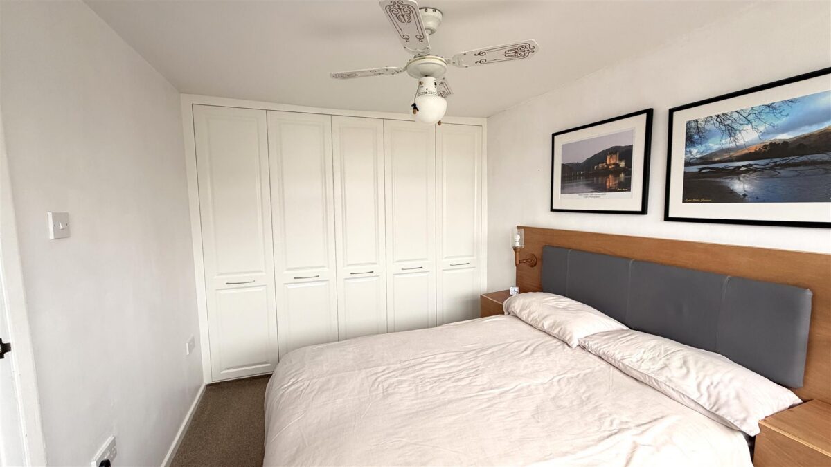 Mount Crescent, North Park