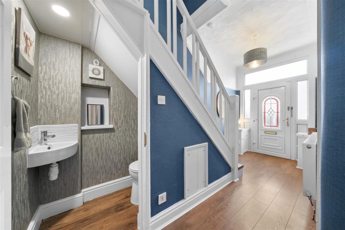 Crescent Road, Walton