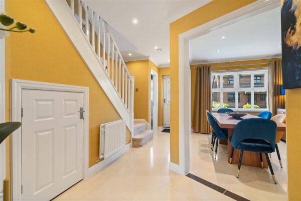 Eremon Close, Aintree