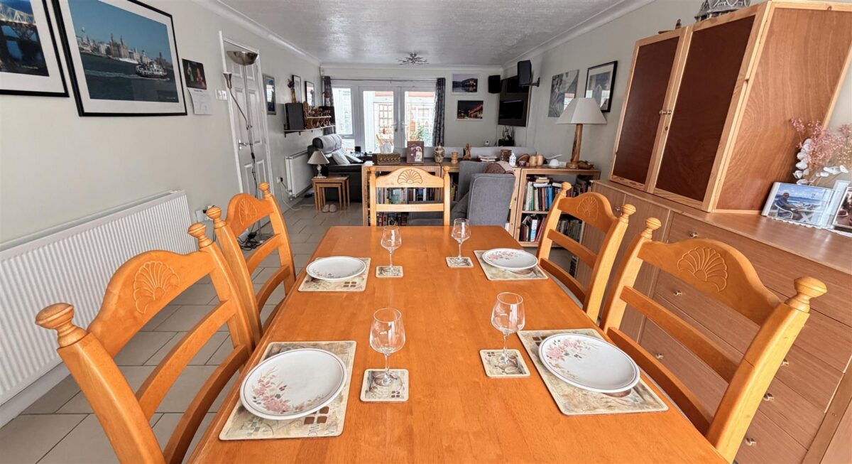 Mount Crescent, North Park