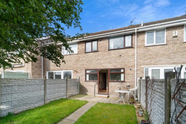 Alicia Walk, Fazakerley