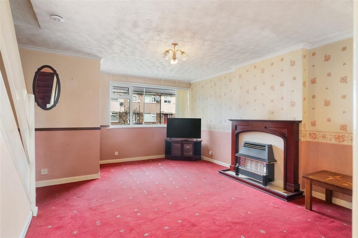 Alicia Walk, Fazakerley