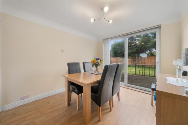 Charterhouse Drive, Aintree Village