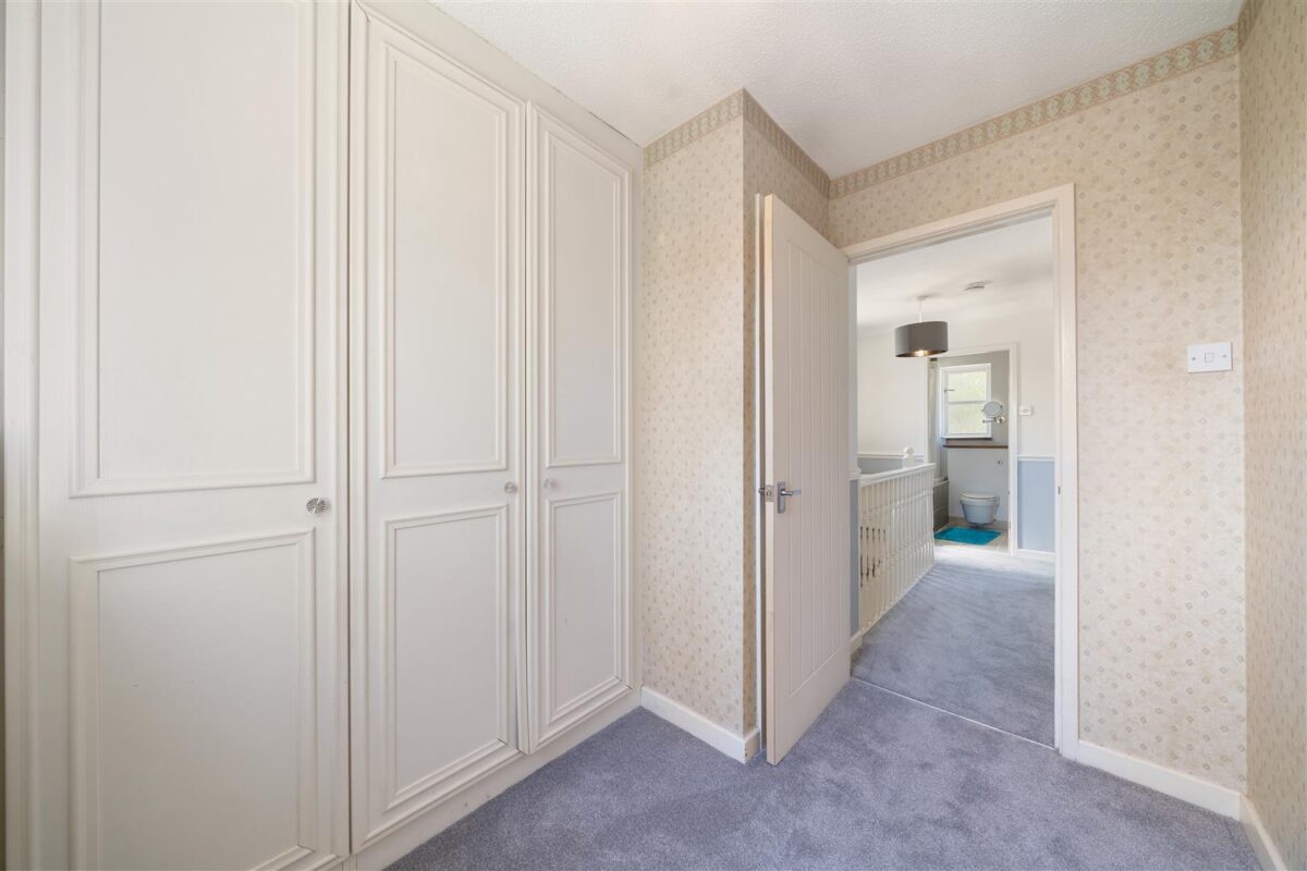 Sprig Close, Aintree