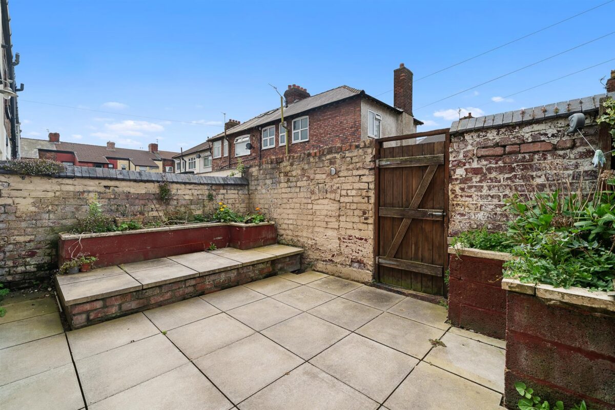 Allendale Avenue, Aintree