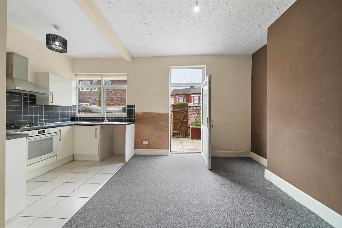 Allendale Avenue, Aintree