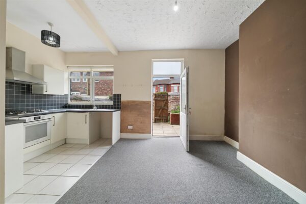 Allendale Avenue, Aintree