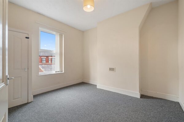 Allendale Avenue, Aintree