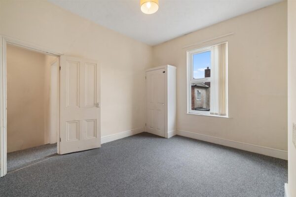 Allendale Avenue, Aintree