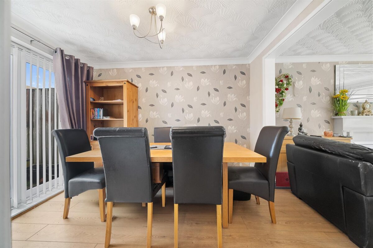 Alicia Walk, Fazakerley