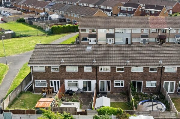 Alicia Walk, Fazakerley