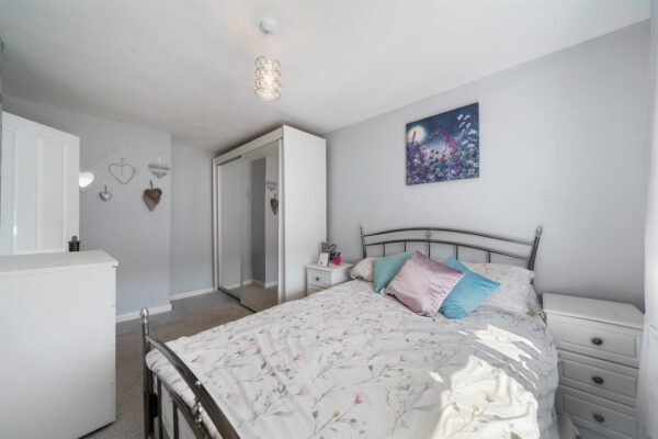 Alicia Walk, Fazakerley