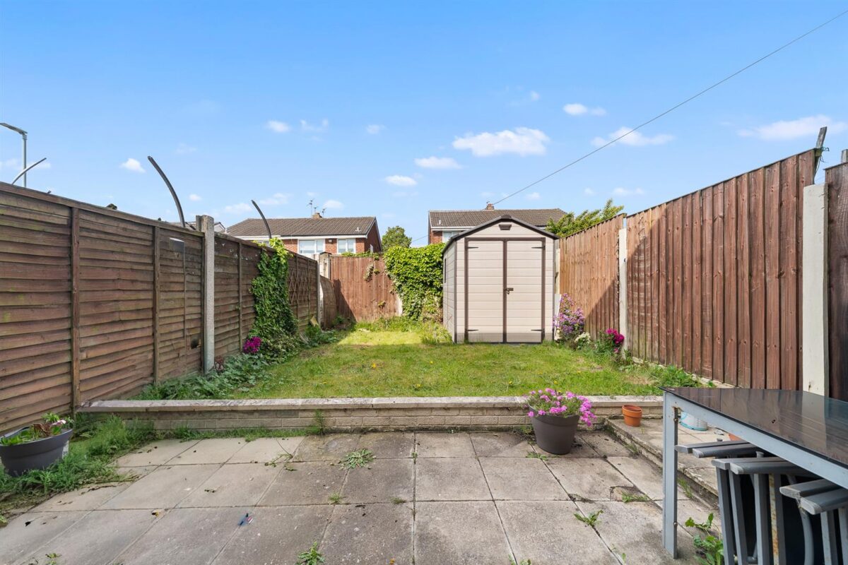 Alicia Walk, Fazakerley