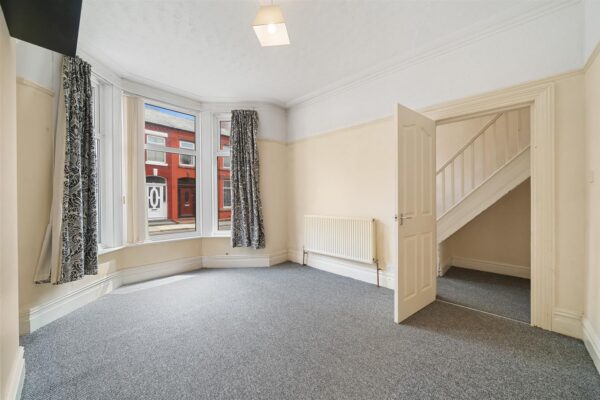 Allendale Avenue, Aintree