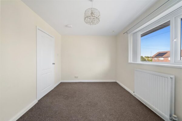 Oriel Close, Aintree Village