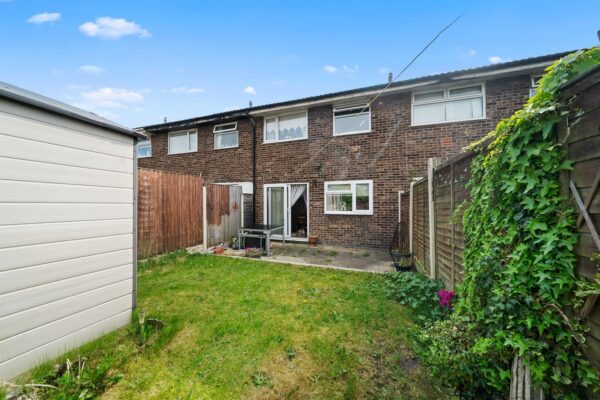 Alicia Walk, Fazakerley