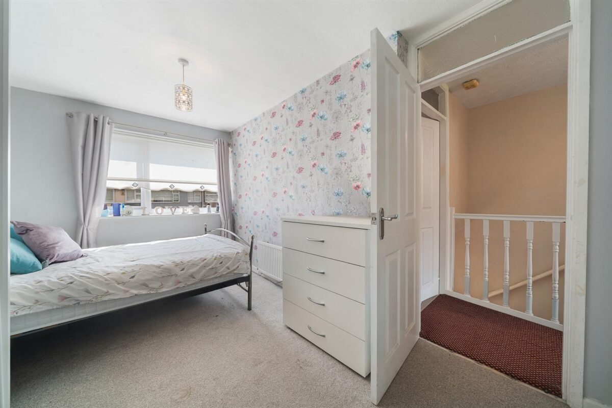 Alicia Walk, Fazakerley