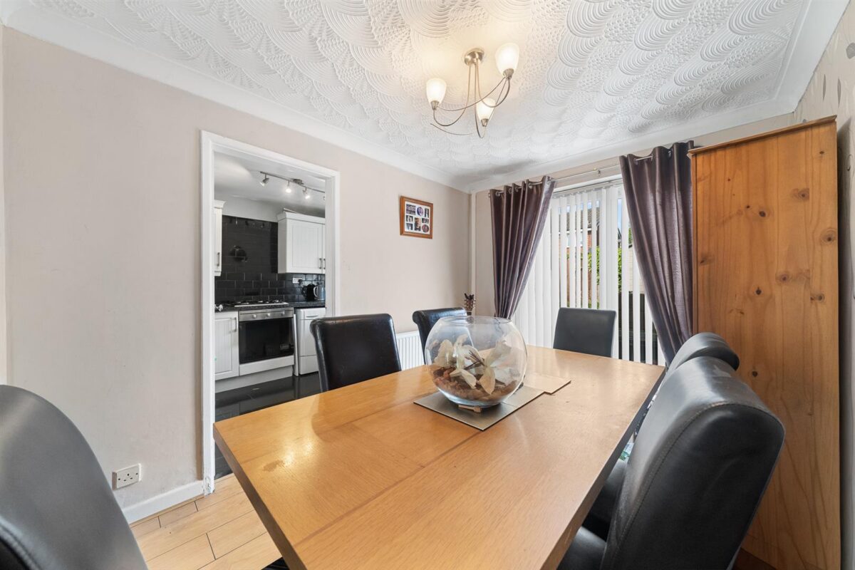Alicia Walk, Fazakerley