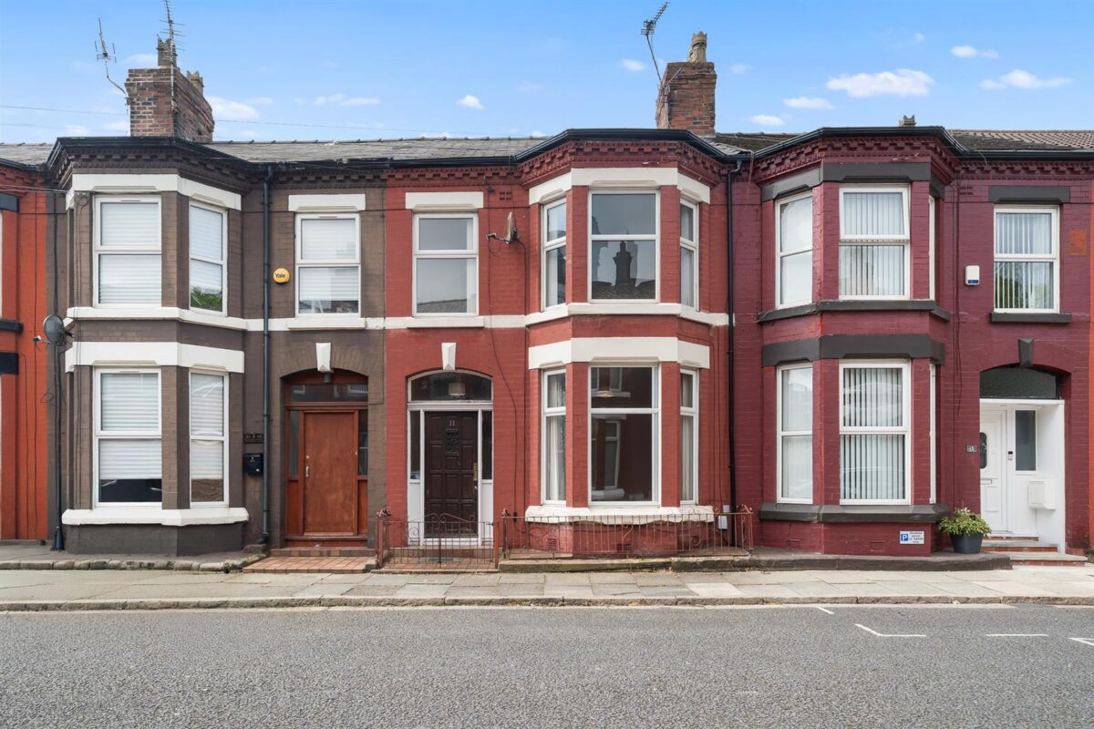 Allendale Avenue, Aintree