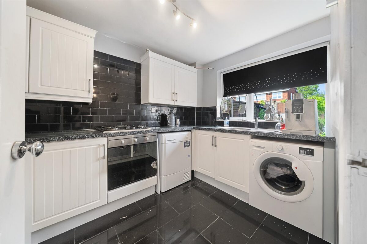 Alicia Walk, Fazakerley